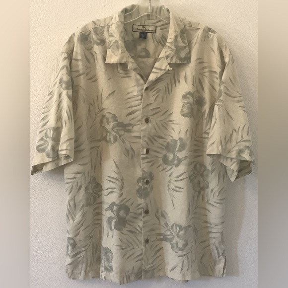 Tommy Bahama Shirt, Short Sleeve, Button Up Suze Large men - Picture 1 of 11